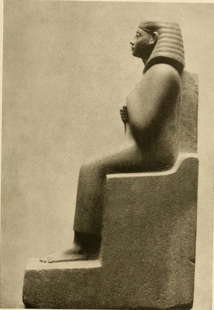 An illustration from Die Plastik der Ägypter, 1922, leaf 116