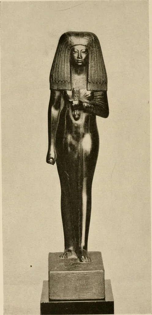 An illustration from Die Plastik der Ägypter, 1922, leaf 139