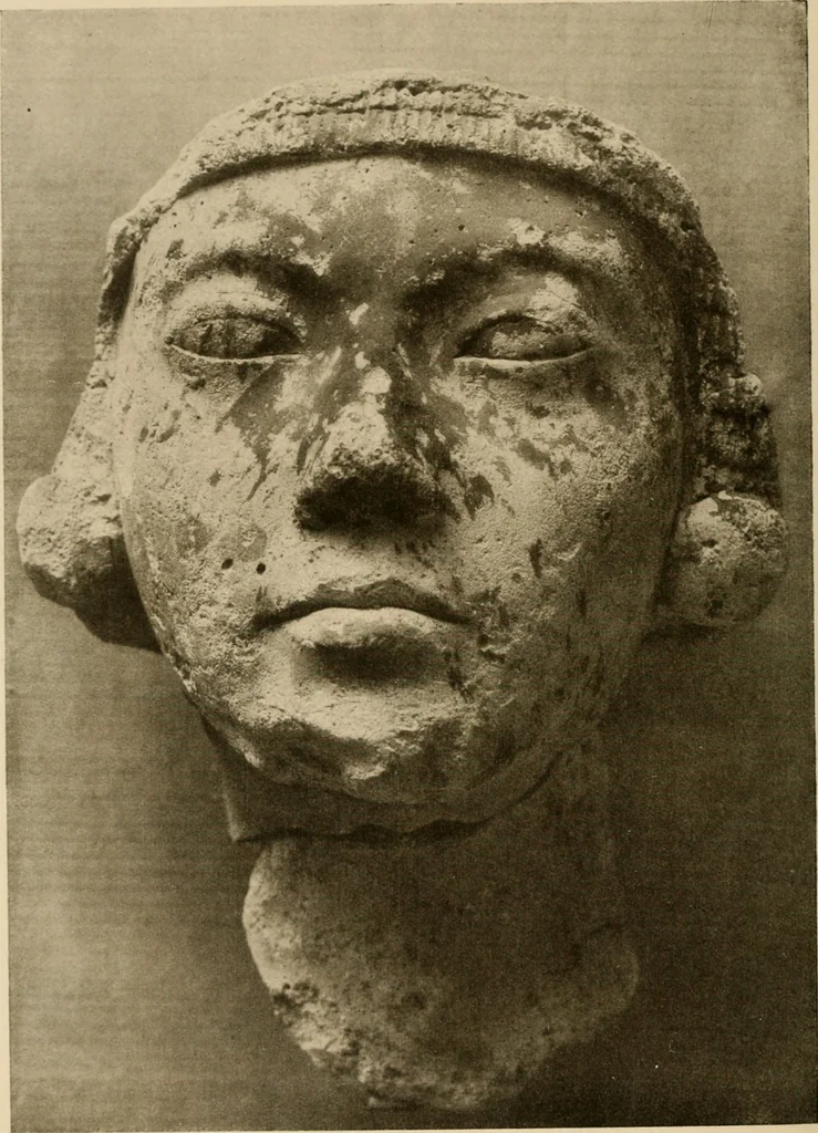 An illustration from Die Plastik der Ägypter, 1922, leaf 161