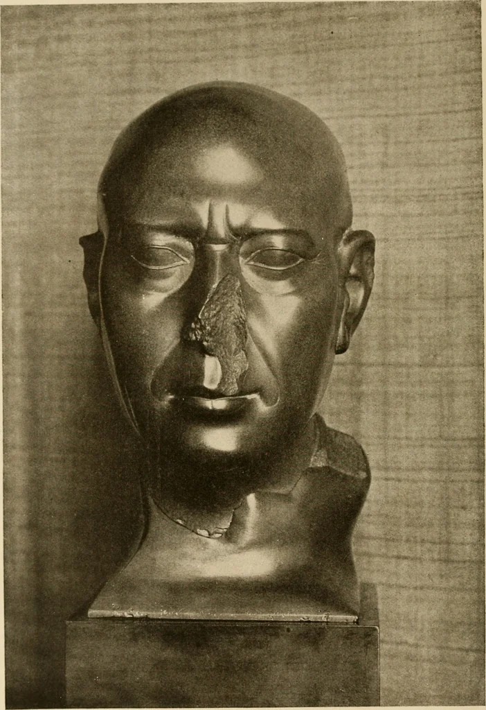 An illustration from Die Plastik der Ägypter, 1922, leaf 173