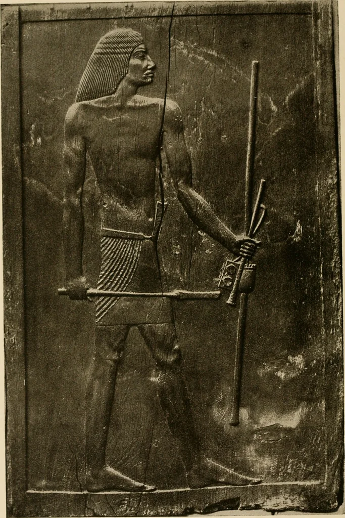 An illustration from Die Plastik der Ägypter, 1922, leaf 181