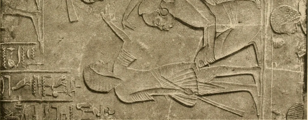 An illustration from Die Plastik der Ägypter, 1922, leaf 226
