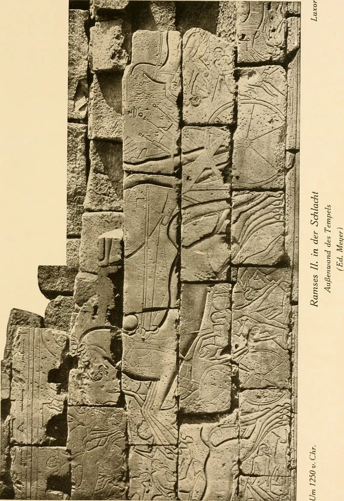 An illustration from Die Plastik der Ägypter, 1922, leaf 238