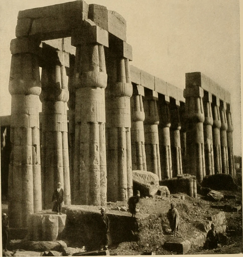 An illustration from Die Plastik der Ägypter, 1922, leaf 73