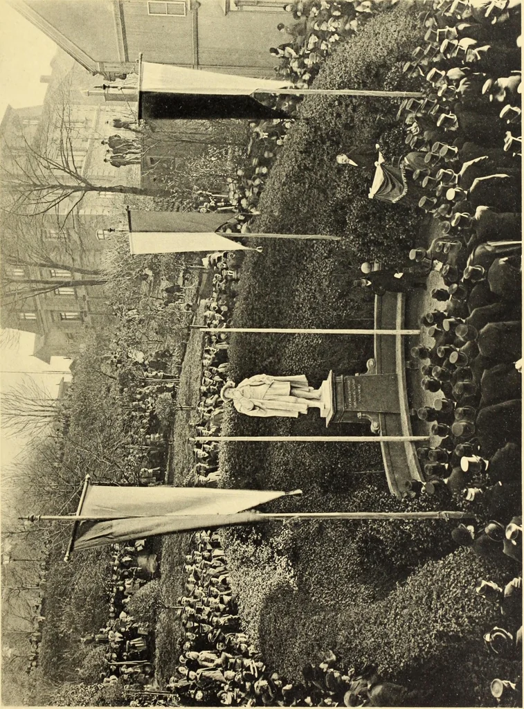 An illustration from Die St. Annenkirche zu Annaberg : ein Führer durch ihre Geschichte und ihre Kunstdenkmäler, 1908, leaf 259