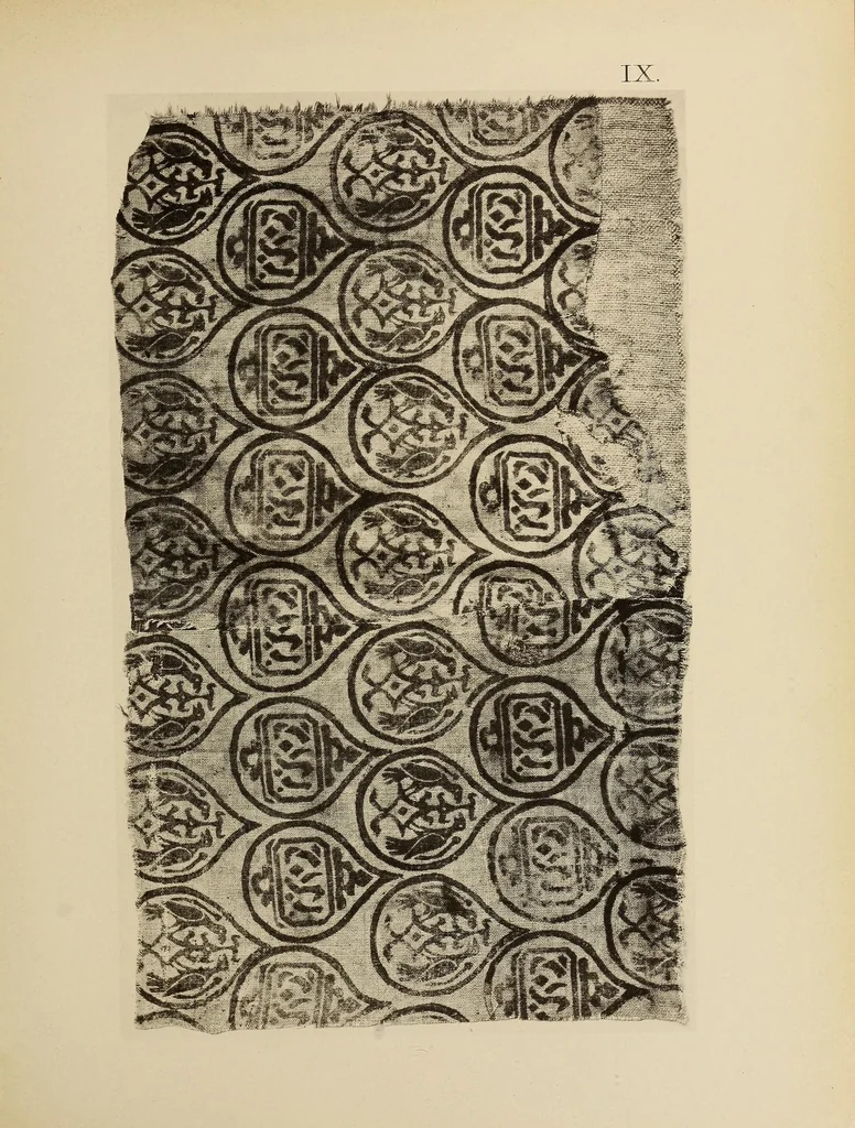 An illustration from Die Zeugdrucke der byzantinischen, romanischen, gothischen und spätern Kunstepochen, 1894, leaf 83