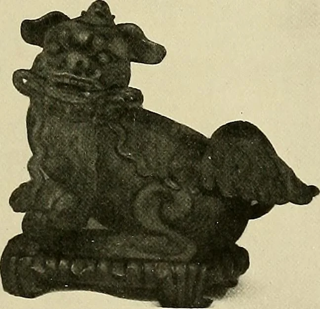 An illustration from Dogs of China & Japan in nature and art, 1921, leaf 160
