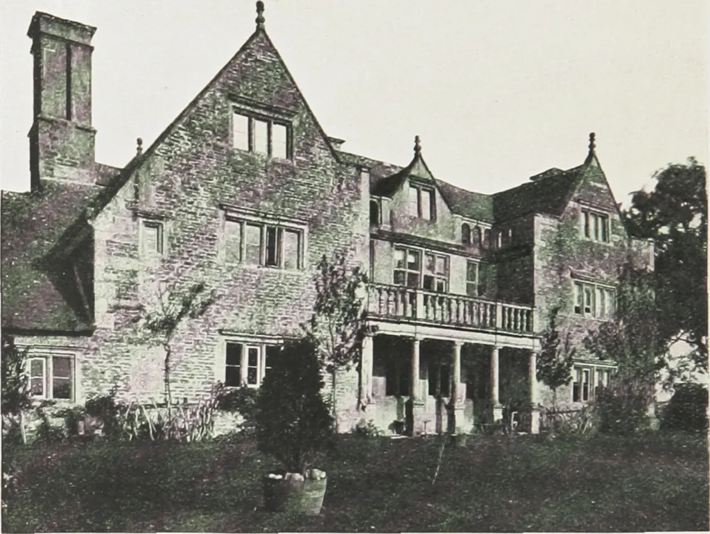 An illustration from Early renaissance architecture in England : a historical and descriptive account of the Tudor, Elizabethan, and Jacobean periods, 1500-1625 : for the use of students and others, 1914, leaf 131