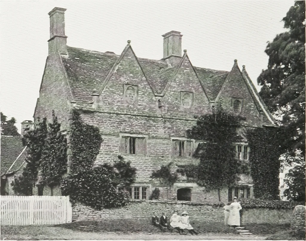 An illustration from Early renaissance architecture in England : a historical and descriptive account of the Tudor, Elizabethan, and Jacobean periods, 1500-1625 : for the use of students and others, 1914, leaf 163