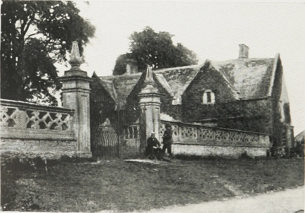 An illustration from Early renaissance architecture in England : a historical and descriptive account of the Tudor, Elizabethan, and Jacobean periods, 1500-1625 : for the use of students and others, 1914, leaf 181