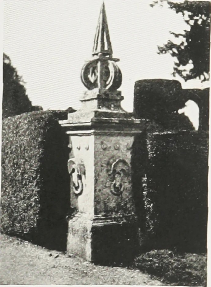 An illustration from Early renaissance architecture in England : a historical and descriptive account of the Tudor, Elizabethan, and Jacobean periods, 1500-1625 : for the use of students and others, 1914, leaf 182