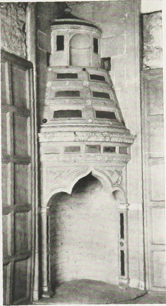 An illustration from Early renaissance architecture in England : a historical and descriptive account of the Tudor, Elizabethan, and Jacobean periods, 1500-1625 : for the use of students and others, 1914, leaf 242