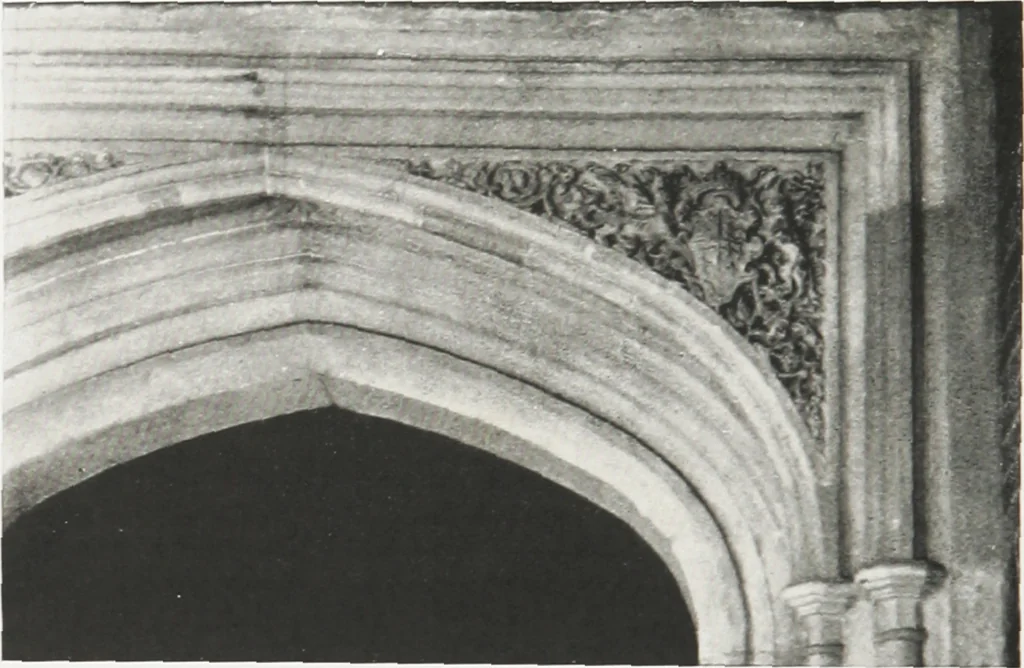 An illustration from Early renaissance architecture in England : a historical and descriptive account of the Tudor, Elizabethan, and Jacobean periods, 1500-1625 : for the use of students and others, 1914, leaf 61