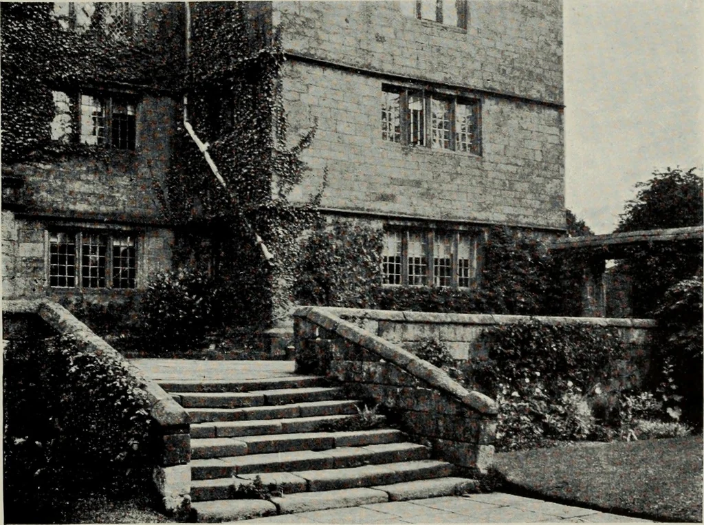 An illustration from Early renaissance architecture in England; a historical and descriptive account of the Tudor, Elizabethan, and Jacobean periods, 1500-1625, for the use of students and others, 1914, leaf 191