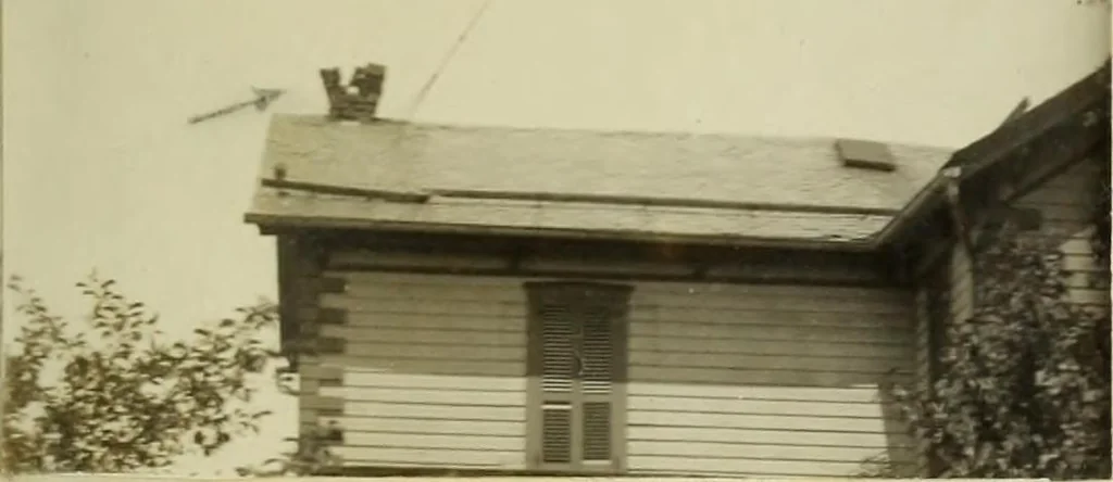 An illustration from Economic farmhouses and their architectural problems, 1914, leaf 111