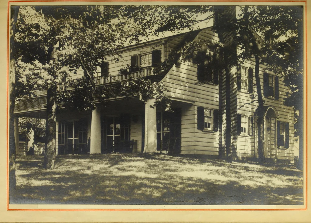 An illustration from Economic farmhouses and their architectural problems, 1914, leaf 27