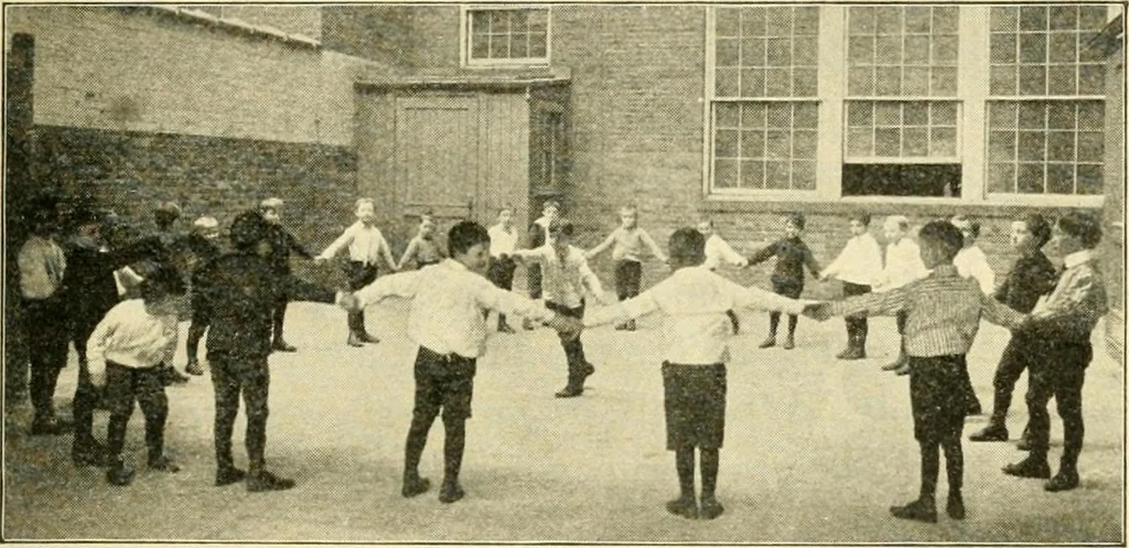 An illustration from Education by plays and games, 1907, leaf 113