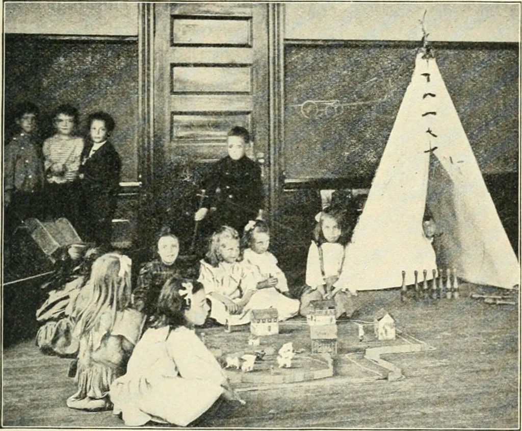An illustration from Education by plays and games, 1907, leaf 105