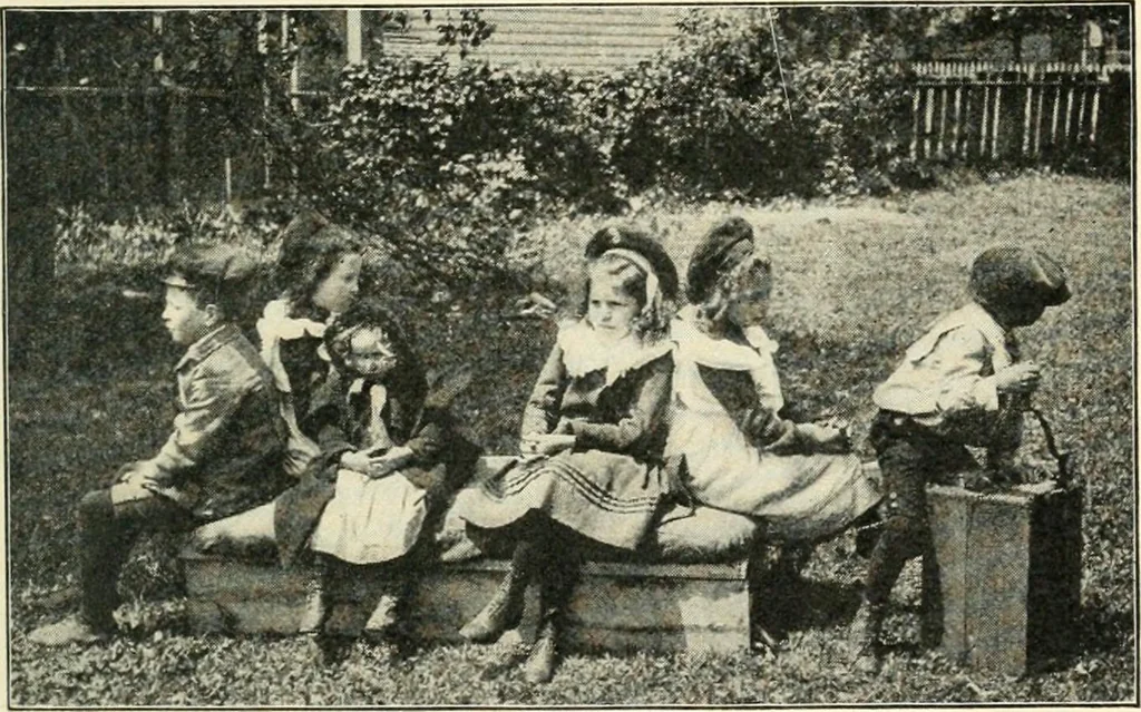 An illustration from Education by plays and games, 1907, leaf 33