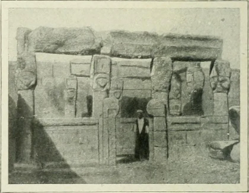 An illustration from Égypte, 1911, leaf 239