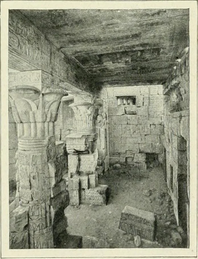 An illustration from Égypte, 1911, leaf 242