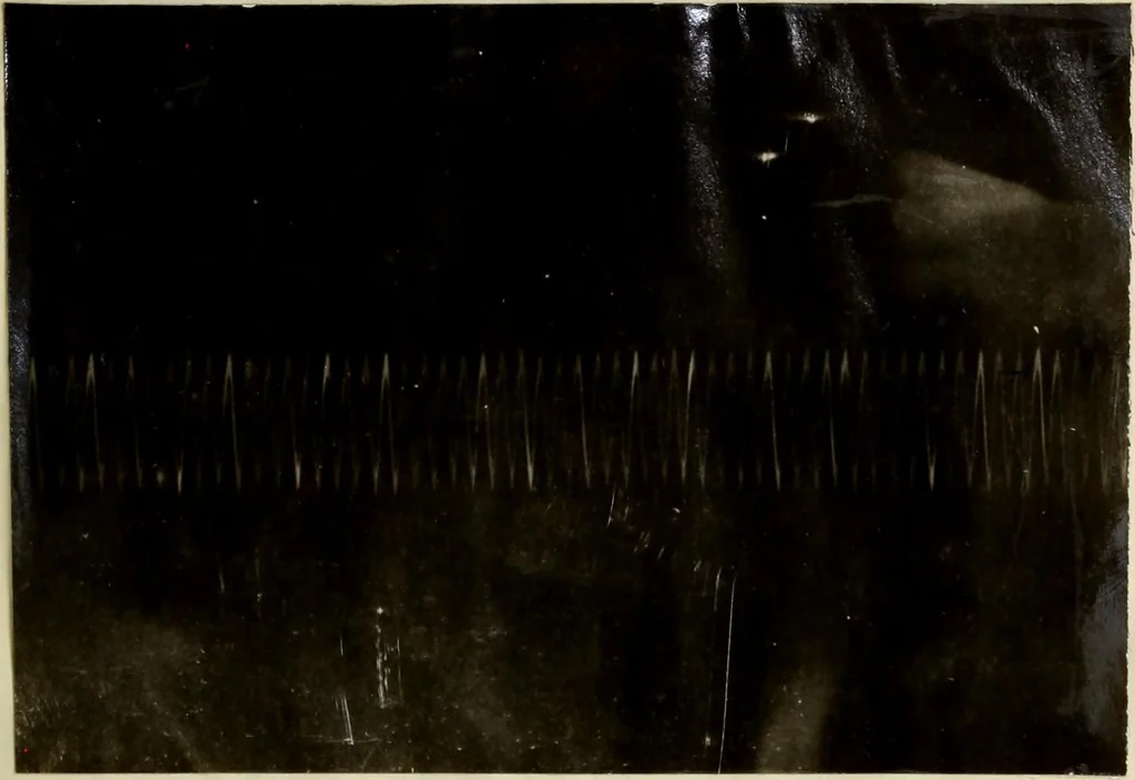 An illustration from An electrical method of studying sound waves, 1920, leaf 25