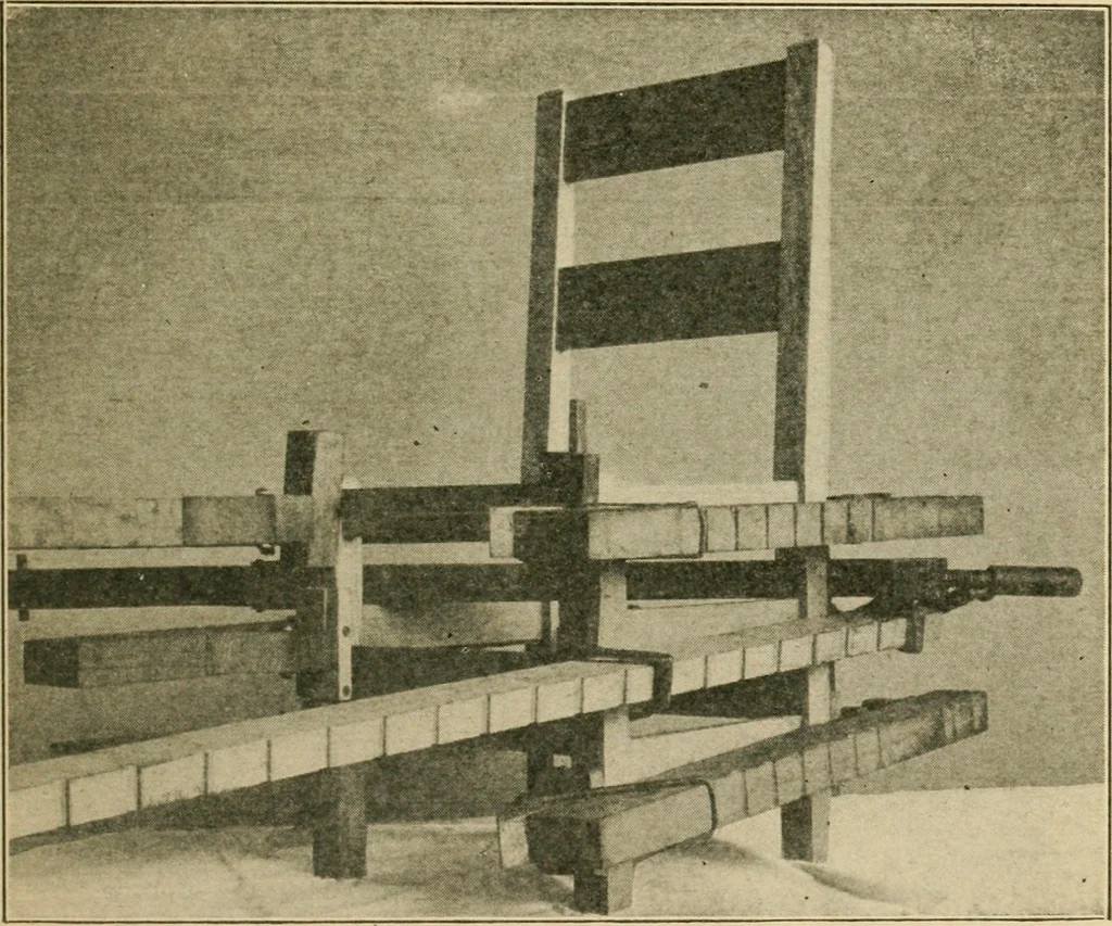 An illustration from Elementary cabinetwork for manual training classes, 1909, leaf 100