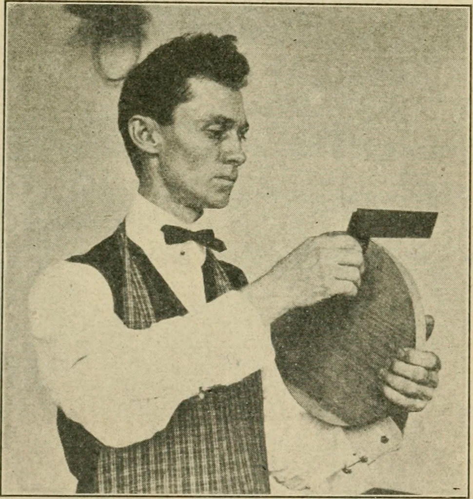 An illustration from Elementary cabinetwork for manual training classes, 1909, leaf 118