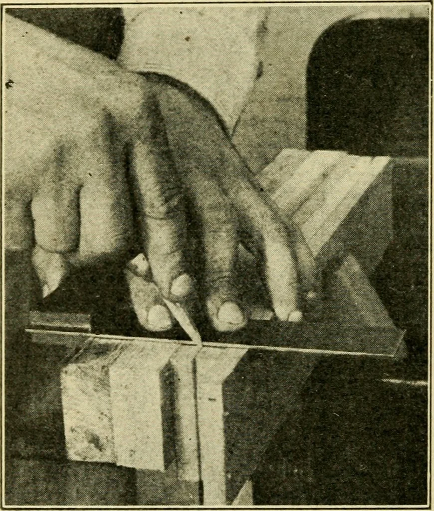 An illustration from Elementary cabinetwork for manual training classes, 1909, leaf 29