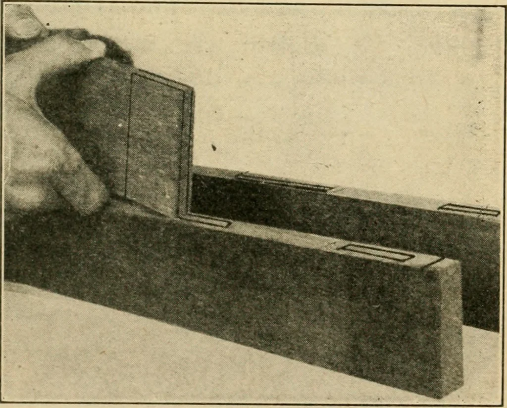 An illustration from Elementary cabinetwork for manual training classes, 1909, leaf 30