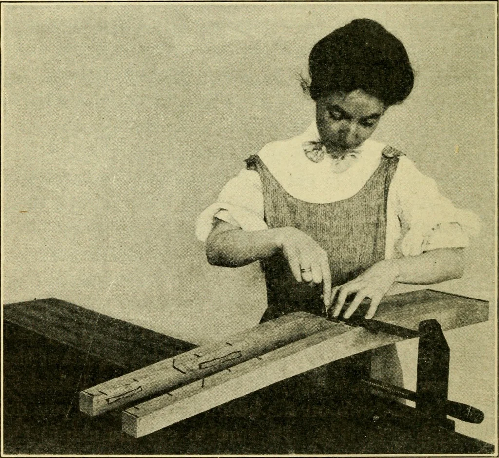 An illustration from Elementary cabinetwork for manual training classes, 1909, leaf 39