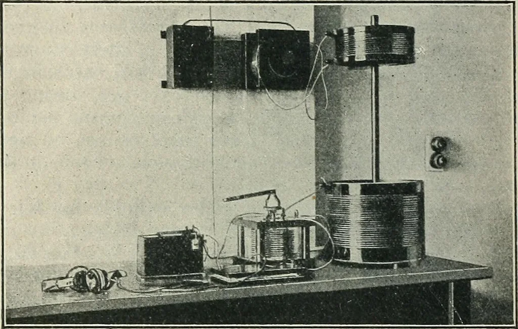 An illustration from An elementary manual of radiotelegraphy and radiotelephony for students and operators, 1916, leaf 366