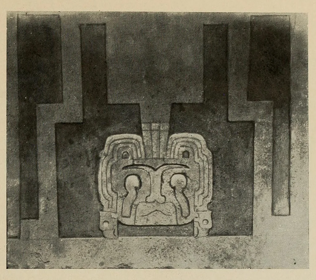 An illustration from El signo escalonado en las ideografias americanas con especial referencia a Tihuanacu .., 1913, leaf 47