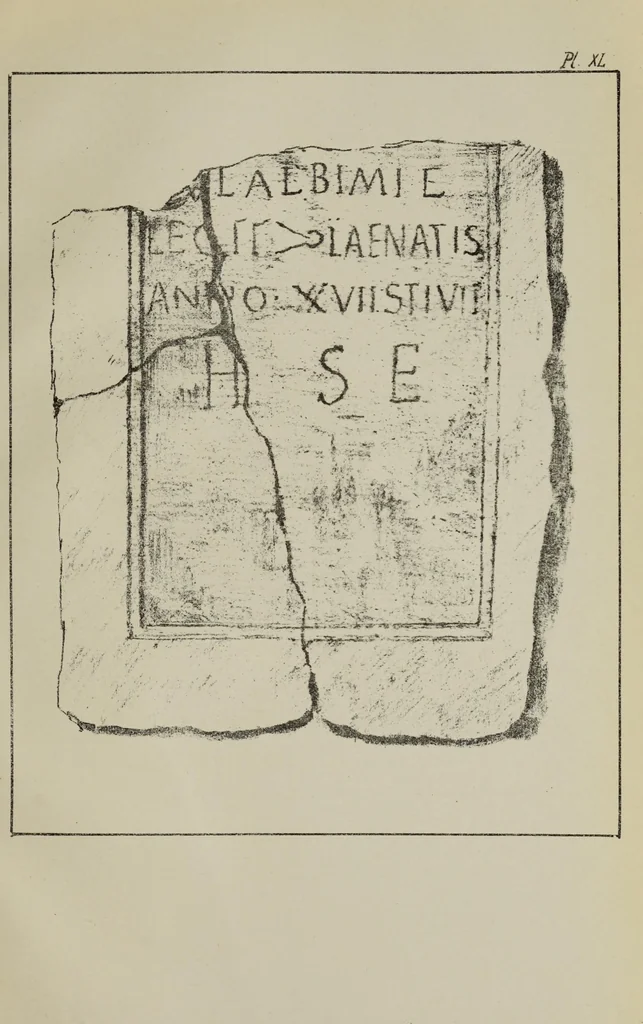 An illustration from Epigraphie romaine du Poitou & de la Saintonge, 1888, leaf 521