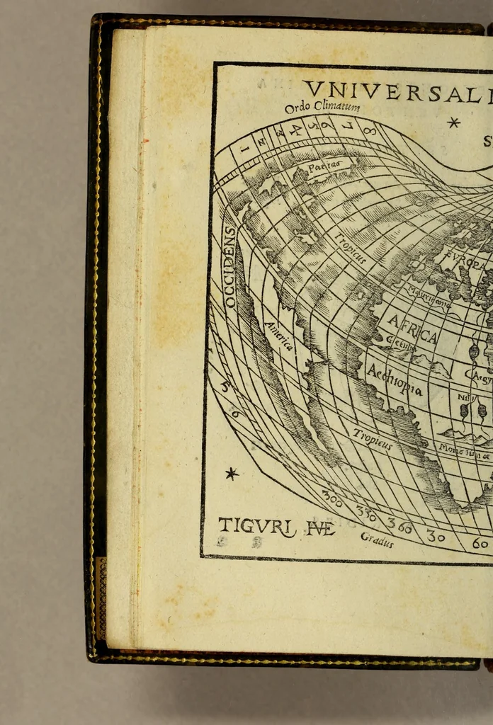 An illustration from Epitome trium terrae partium, Asiae, Africae et Europæ : compendiariam locorum descriptionem continens, præcipue autem quorum in Actis Lucas, passim autem euangelistæ & apostoli meminere. : Ab ipso authore dilige[n]ter recognita, & multis in locis aucta. : Cum addito in fronte libri elencho regionum, urbium, amnium, insularum, quoru[m] Nouo Testamento fit mentio, quo expeditius pius lector quæ uelit, inuenire queat., 1548, leaf 24
