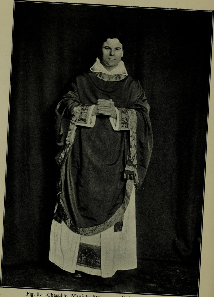 An illustration from Essays on ceremonial, 1904, leaf 210