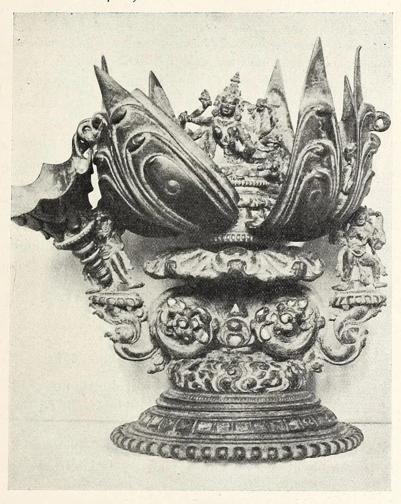 An illustration from Étude sur l'iconographie bouddhique de l'Inde, d'après des documents nouveaux, 1900, leaf 385