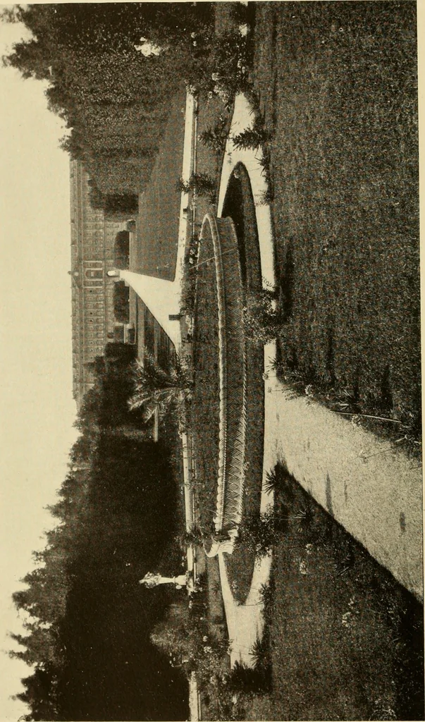 An illustration from European and Japanese gardens; papers read before the American Institute of Architects .., 1902, leaf 33