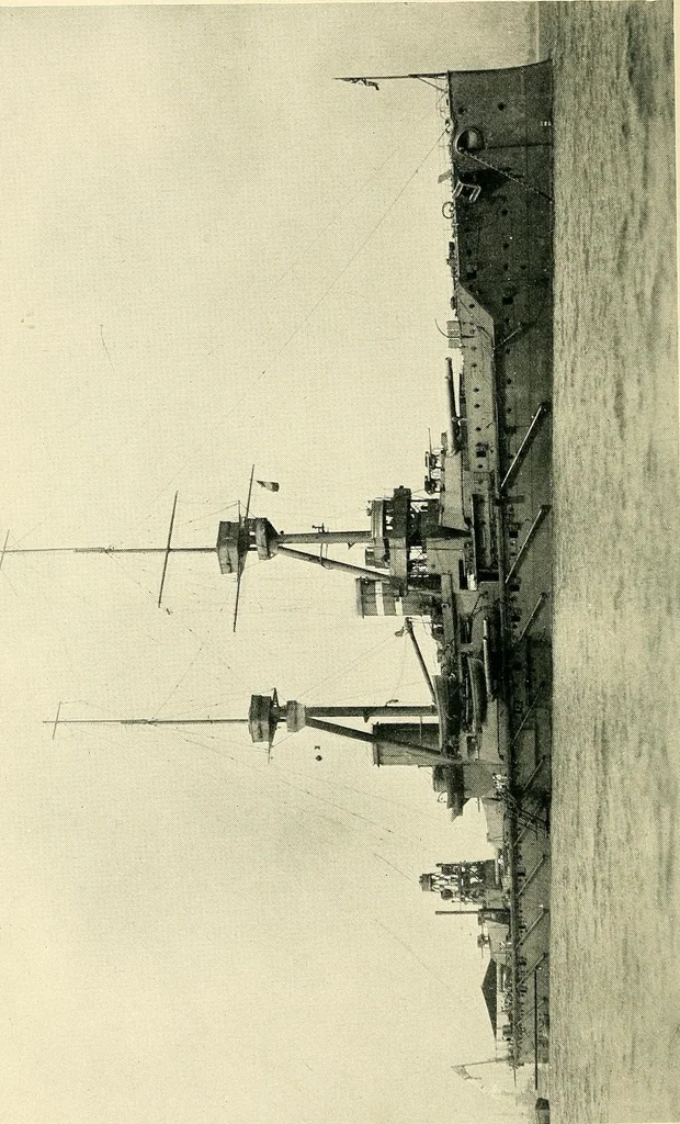 An illustration from Every boy's book of railways and steamships, 1911, leaf 473