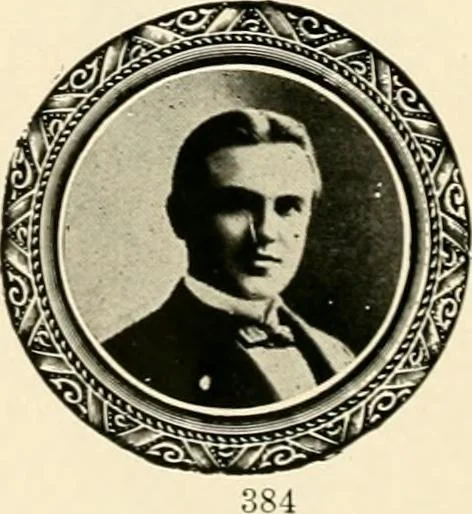 An illustration from Everything in jewelry and photo jewelry : catalogue no. 12., 1918, leaf 13