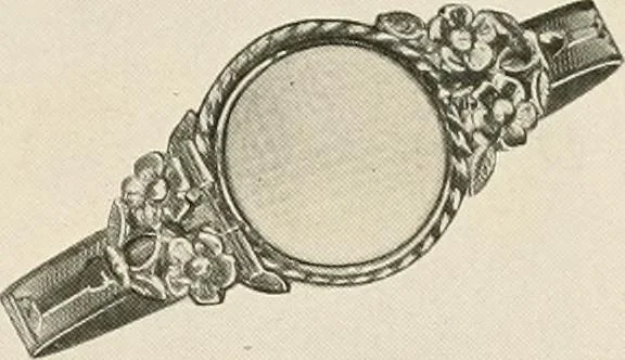 An illustration from Everything in jewelry and photo jewelry : catalogue no. 12., 1918, leaf 36