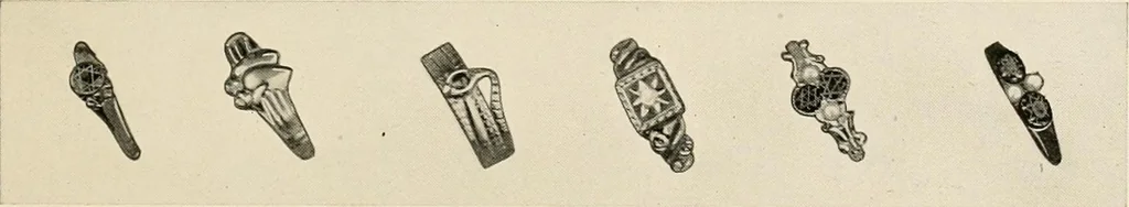 An illustration from Everything in jewelry and photo jewelry : catalogue no. 12., 1918, leaf 44
