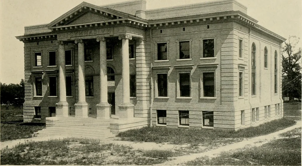 An illustration from Examples from work of Frank P. Milburn and Company, architects, Washington, D. C, 1906, leaf 16