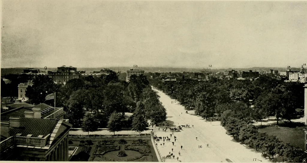 An illustration from Examples from work of Frank P. Milburn and Company, architects, Washington, D. C, 1906, leaf 28