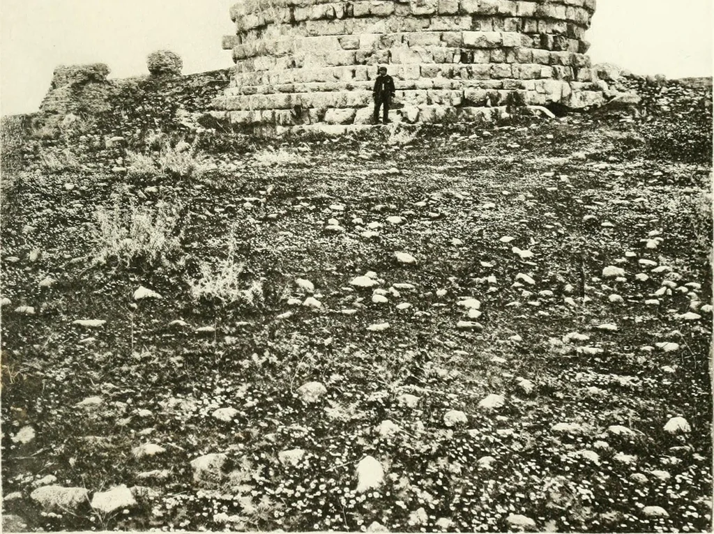 An illustration from Explorations épigraphiques et archéologiques en Tunisie, 1883, leaf 164