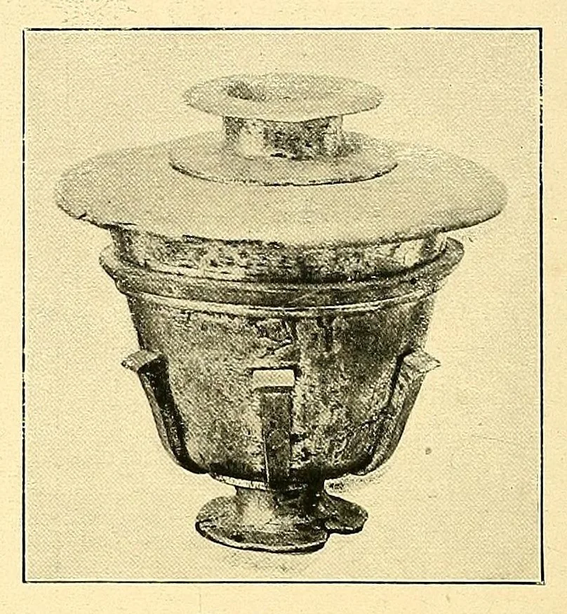 An illustration from Exposición de hierros antiguos españoles; catálogo por Pedro Miguel de Artiñano y Galdácano, 1919, leaf 220