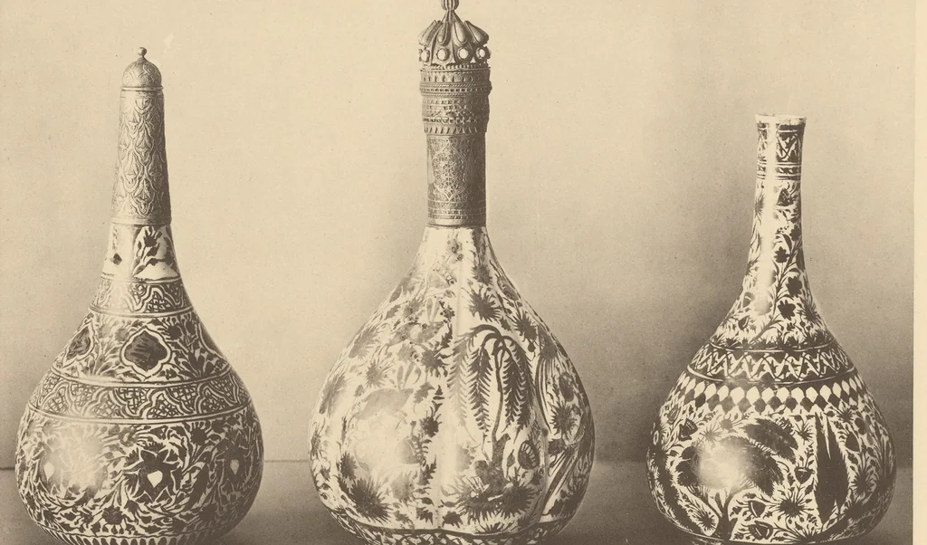 An illustration from Exposition des arts musulmans : au Musée des arts décoratifs, 1903, leaf 50