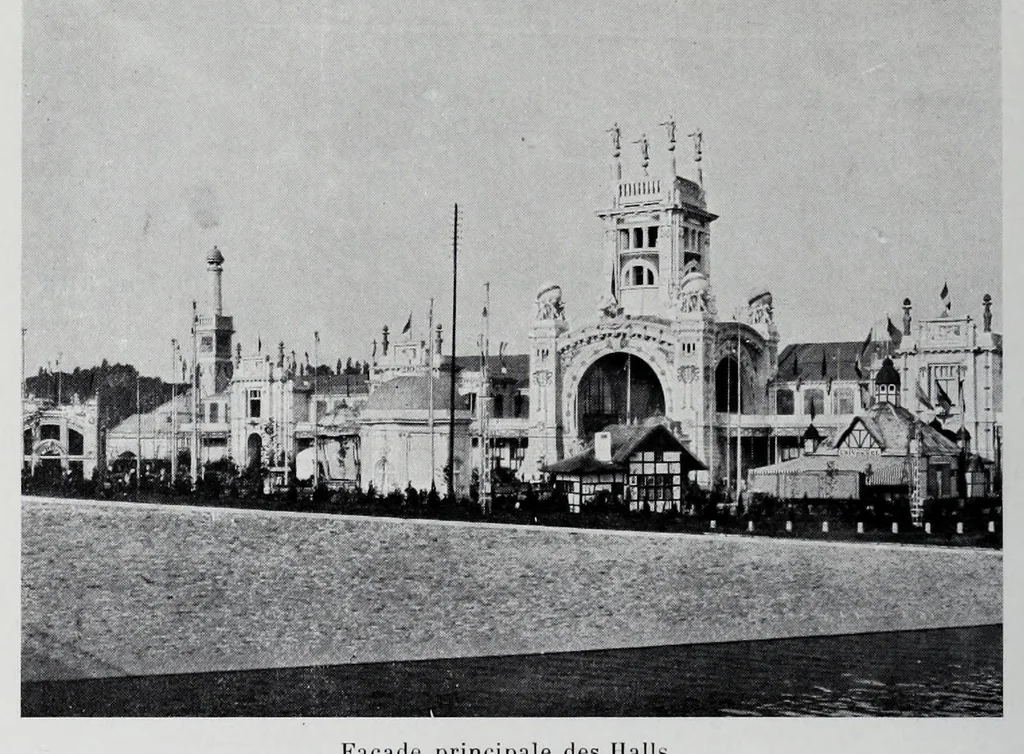 An illustration from Exposition universelle internationale de Liège 1905 : rapports du jury international : classe 84, dentelles, broderies, passementeries et dessins, 1906, leaf 14