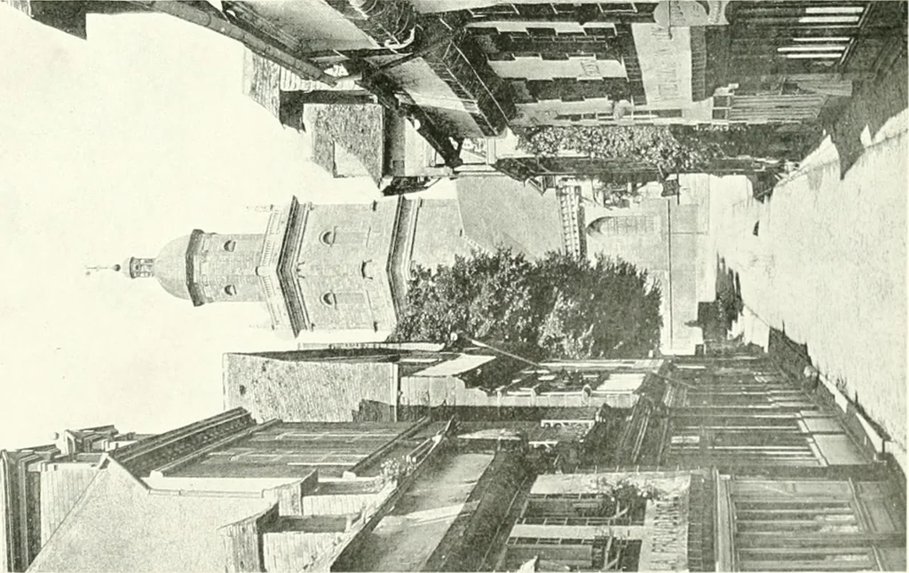 An illustration from Farm houses, manor houses, minor chateaux and small churches : from the eleventh to the sixteenth centuries, in Normandy, Brittany and other parts of France, 1917, leaf 100
