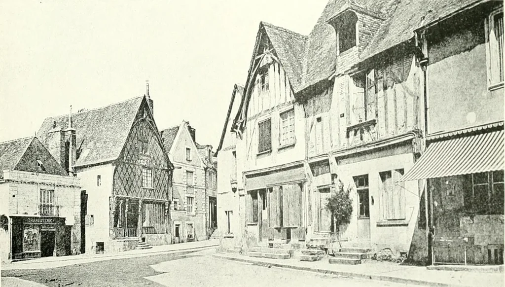 An illustration from Farm houses, manor houses, minor chateaux and small churches : from the eleventh to the sixteenth centuries, in Normandy, Brittany and other parts of France, 1917, leaf 108